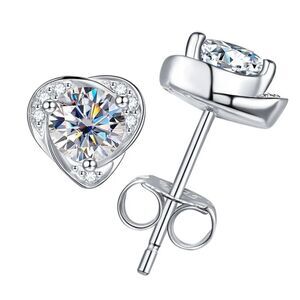 Certified 1ct VVS1 Moissanite Luxury Heart Shaped Stud Earrings